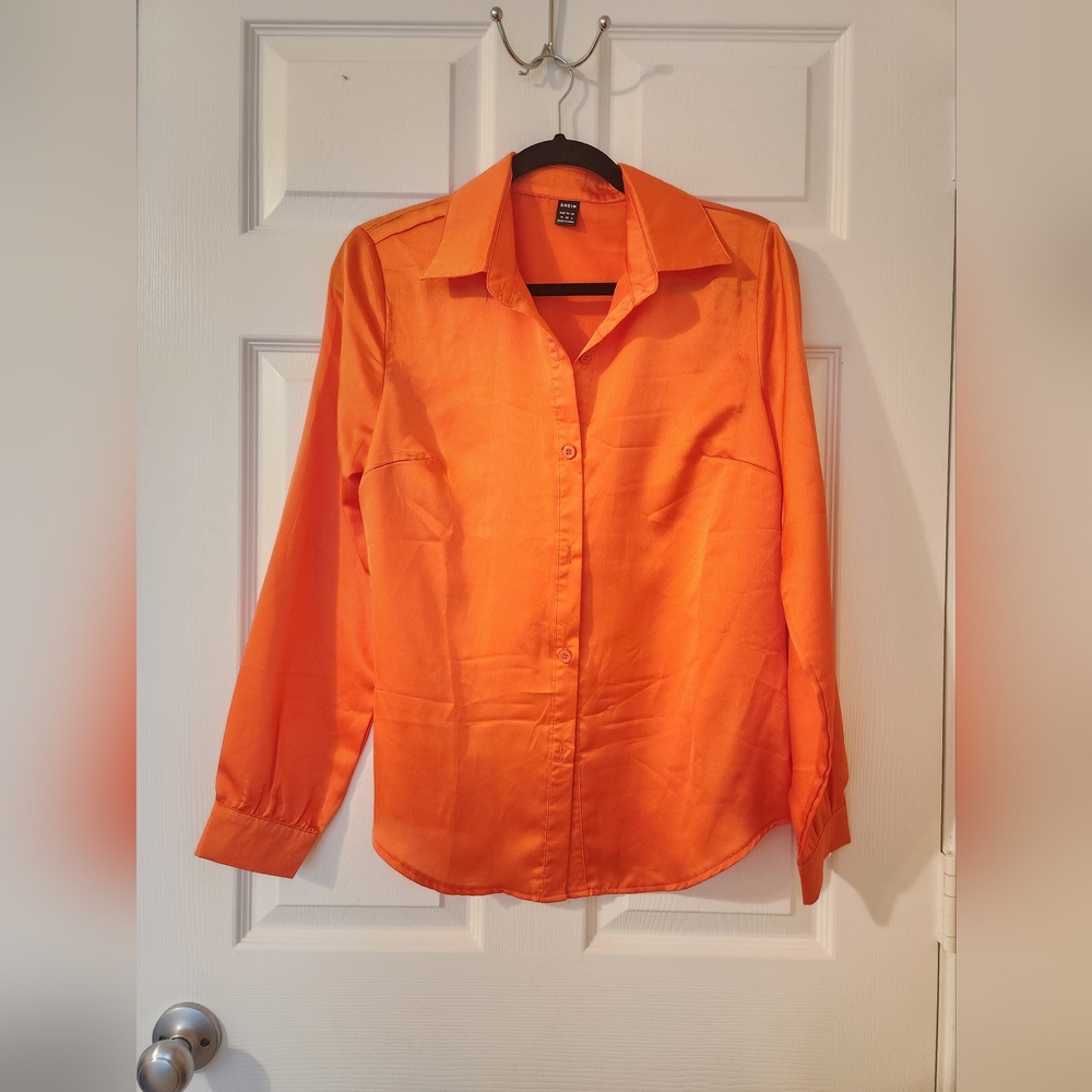 SHEIN Like new orange satin button-down shirt